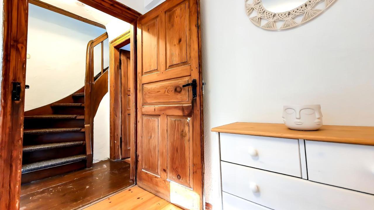 Romantic-Apartment - Altbauflair Mit Dachterrasse & Waldblick, Maisonette, 80M2 Annweiler am Trifels Eksteriør bilde