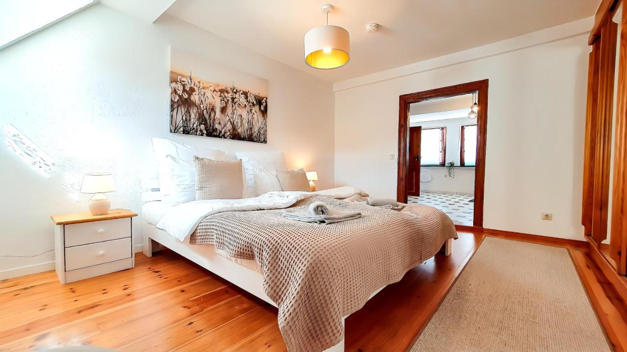 Romantic-Apartment - Altbauflair Mit Dachterrasse & Waldblick, Maisonette, 80M2 Annweiler am Trifels Eksteriør bilde